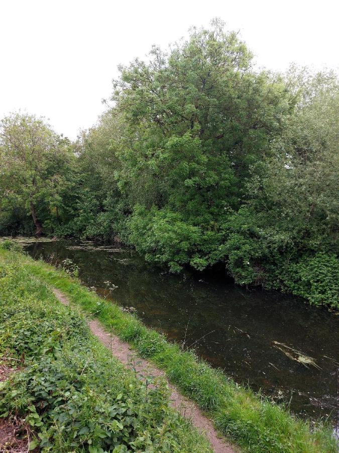Riverside Йорк Екстериор снимка
